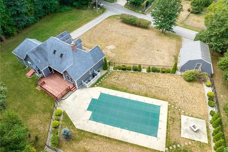 169 Klondike Rd Dudley, MA 01571