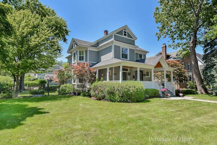 604 N Wheaton Ave Wheaton, IL 60187