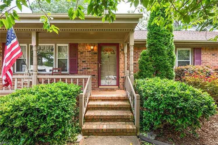 4900 Cresthaven Ct Virginia Beach, VA 23464 home for sale, MLS#10454702 - Crescas Real Estate Photo 1
