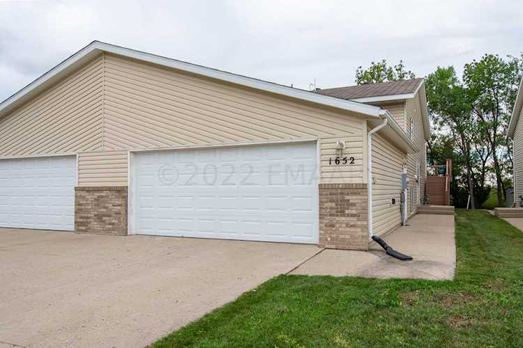 1652 10 St W West Fargo, ND 58078 | MLS 22-4277 Photo 1