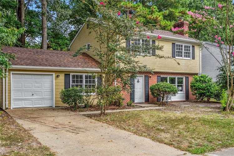 5 Chickamauga Pike Hampton, VA 23669