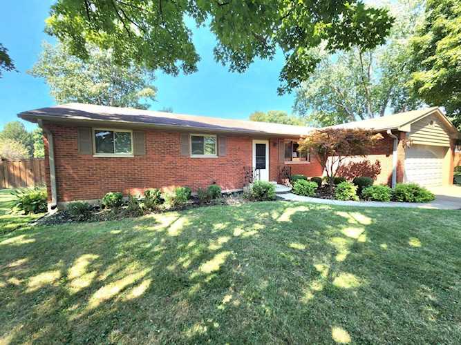 510 Floral Acres Drive Tipp City, OH 45371