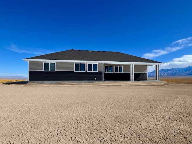 1259 Amber Way Elko, NV 89801 MLS 3621700