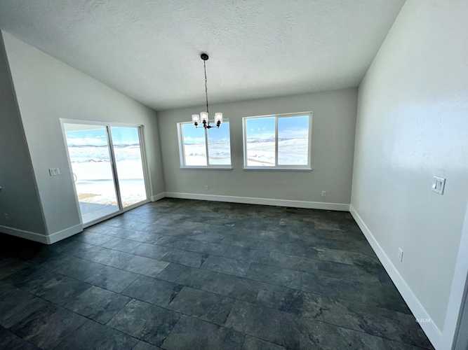 1259 Amber Way Elko, NV 89801 MLS 3621700