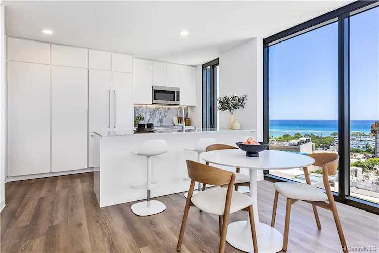 987 Queen Street #1401 Honolulu, HI 96814 | MLS 202216823 Photo 1