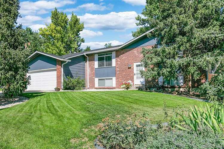 8218 Estes Ct Arvada, CO 80005