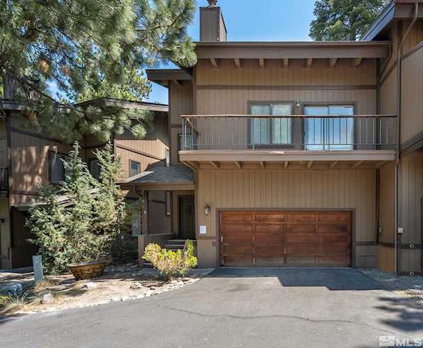 8 Katherine Court Stateline, NV 89449
