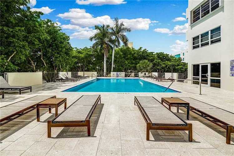 340 Sunset #304 Fort Lauderdale, FL 33301