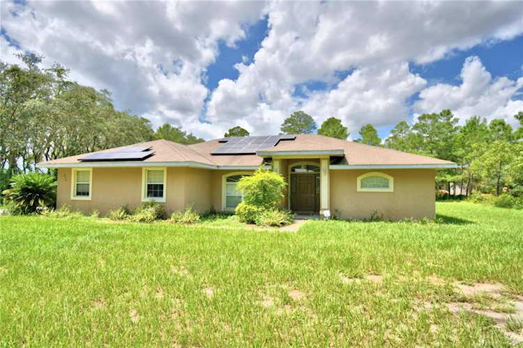 940 Walk In Water Rd Lake Wales, FL 33898