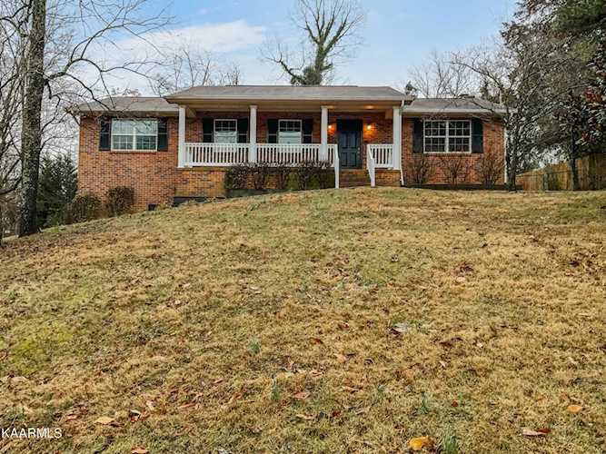 9608 Clearwater Dr Knoxville, TN 37923