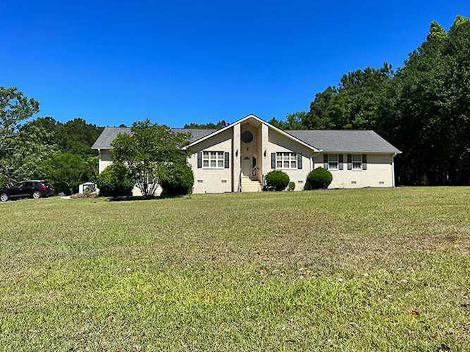 821 Tee Ave Pineville, SC 29468