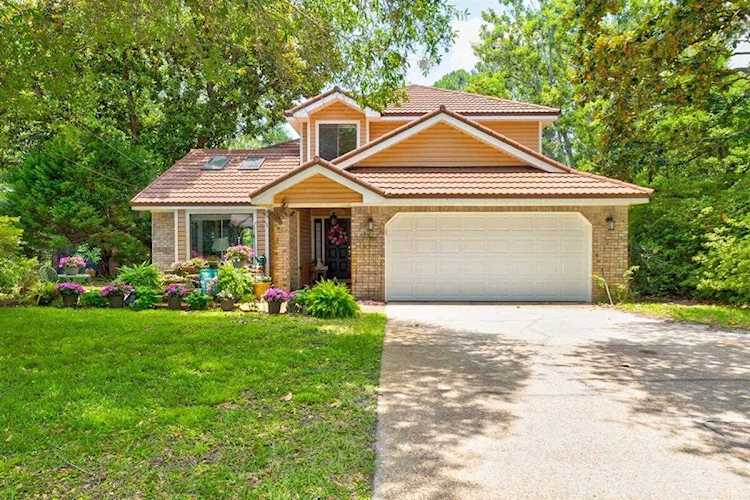 1100 Pin Oak Circle Niceville, FL 32578