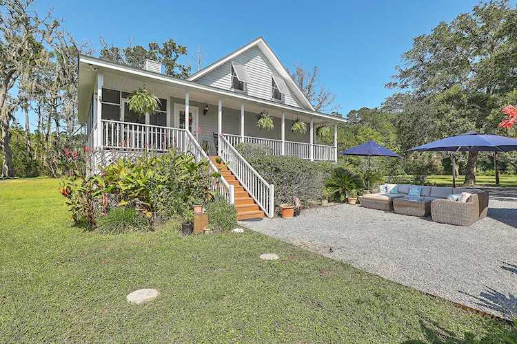 8490 Chisolm Plantation Rd Edisto Island, SC 29438