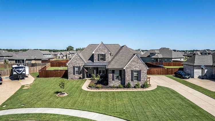 12754 N Longmire Loop Arlington, TN 38002