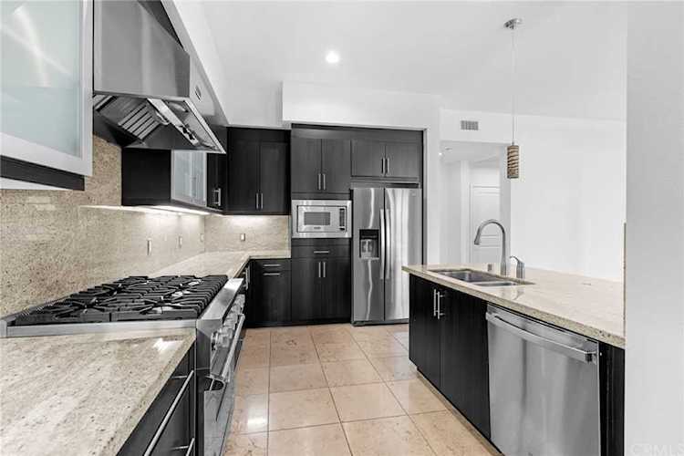 402 Rockefeller #301 Irvine, CA 92612 | MLS NP22162503 Photo 1