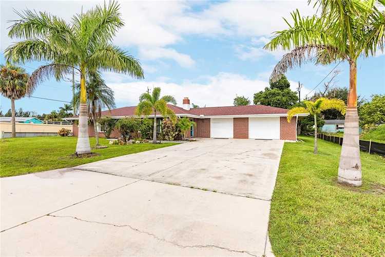 3123 Magnolia WAY Punta Gorda, FL 33950