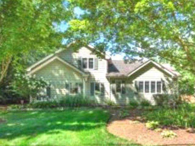 2S420 Madison St Wheaton, IL 60189