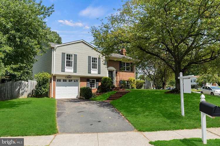 13207 Nassau Dr Woodbridge, VA 22193 | MLS VAPW2035968 Photo 1