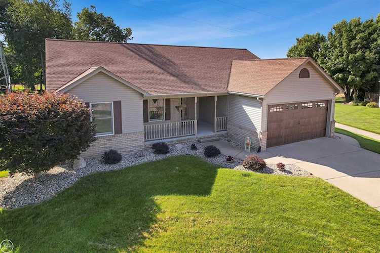2294 Cut Crystal Shelby Twp, MI 48316