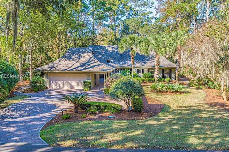 5 Ridgewood Ln Hilton Head Island, SC 29928