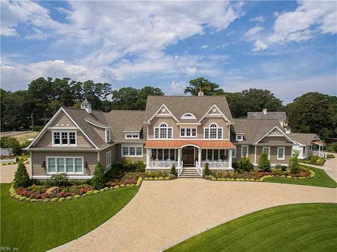 600 Linkhorn Dr Virginia Beach, VA 23451
