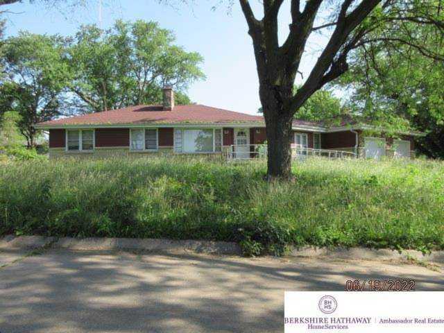 5406 Crown Point Ave Omaha, NE 68104 | MLS 22215831 Photo 1