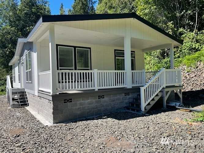 1699 E Sr 4 Cathlamet, WA 98612