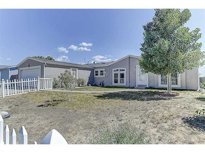 629 Meadowlark Ln Lochbuie, CO 80603