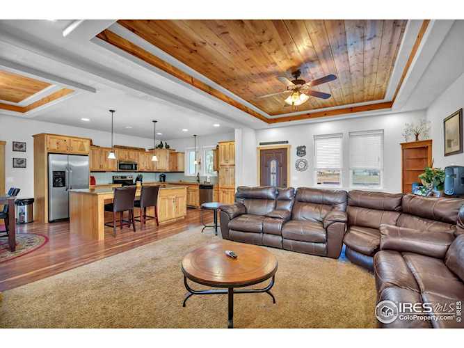 328 4th St Nunn, CO 80648