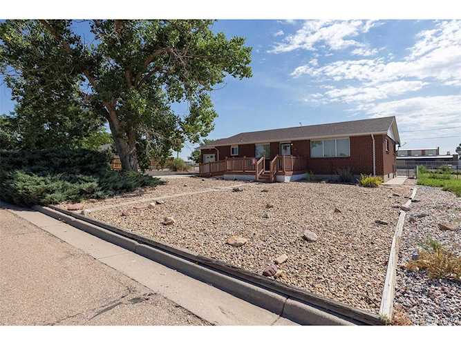 120 N Cedar St Keenesburg, CO 80643