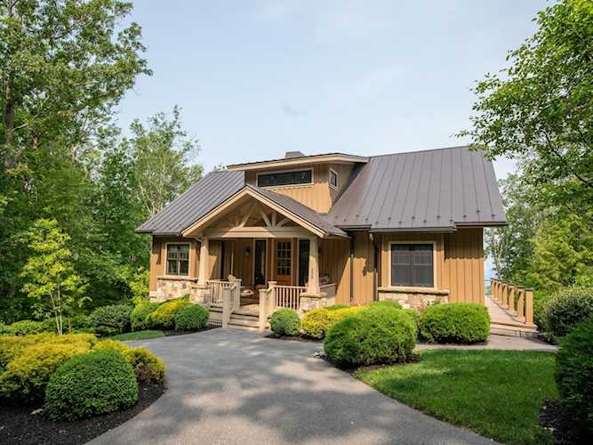 380 Summit Village Trail White Sulphur Springs, WV 24986