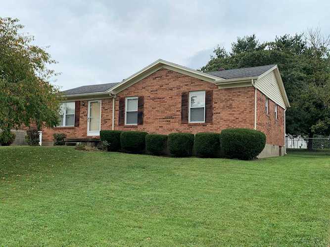 100 Sycamore Dr Cynthiana, KY 41031 Photo 1