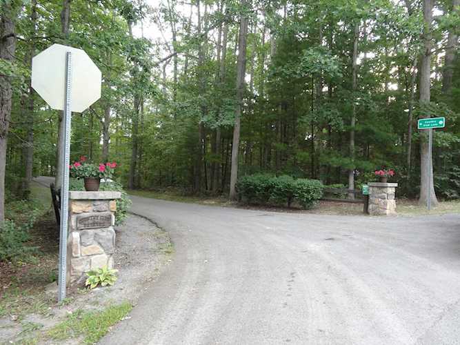 Country Club Ln Lewisburg, WV 24901