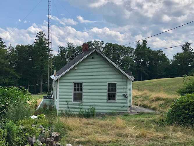 237 Maplewold Rd Weare, NH 03281 | MLS 4922036 Photo 1