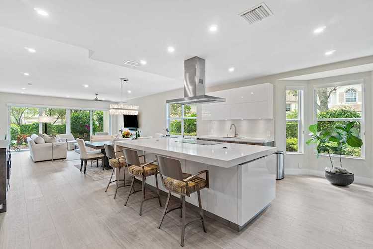 6308 Graycliff Drive #B Boca Raton, FL 33496