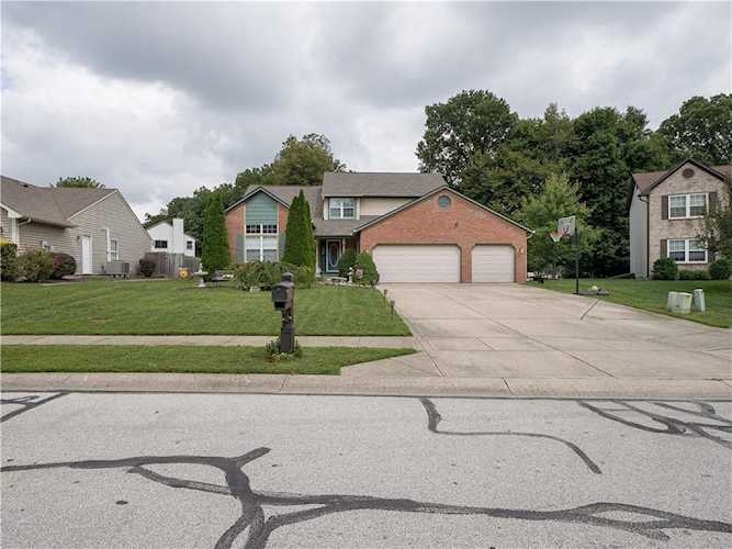299 Inland Circle Avon, IN 46123