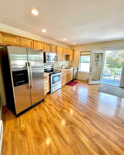 18 Hilltop Dr Rockport, ME 04856