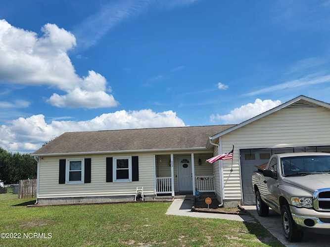 503 Sand Ridge Road Hubert, NC 28539