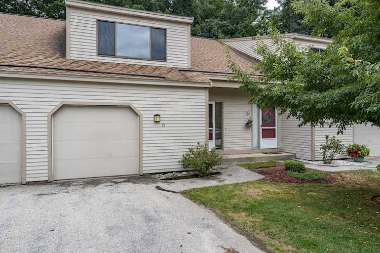 15 Indian Rock Rd Merrimack, NH 03054