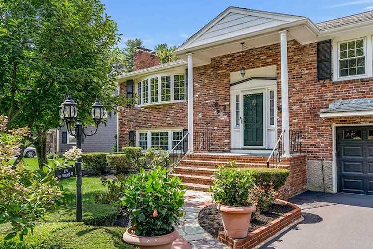 55 Harland St Milton, MA 02186