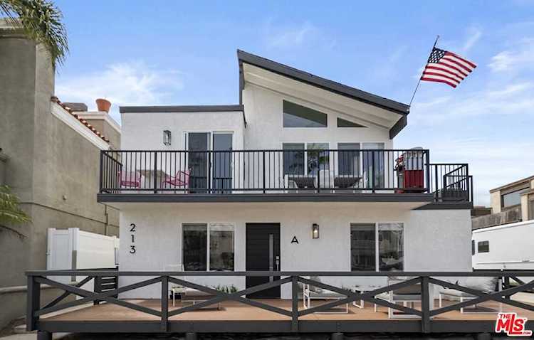 213 17th St #A Huntington Beach, CA 92648