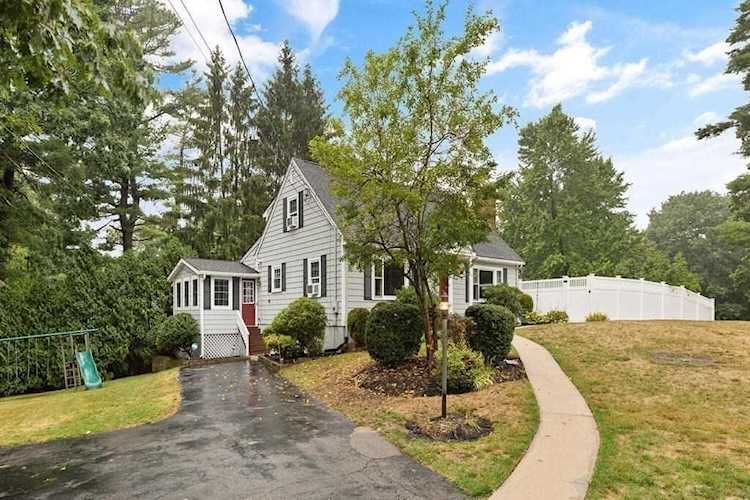 10 Birch Rd Reading, MA 01867 | MLS 73034036 Photo 1