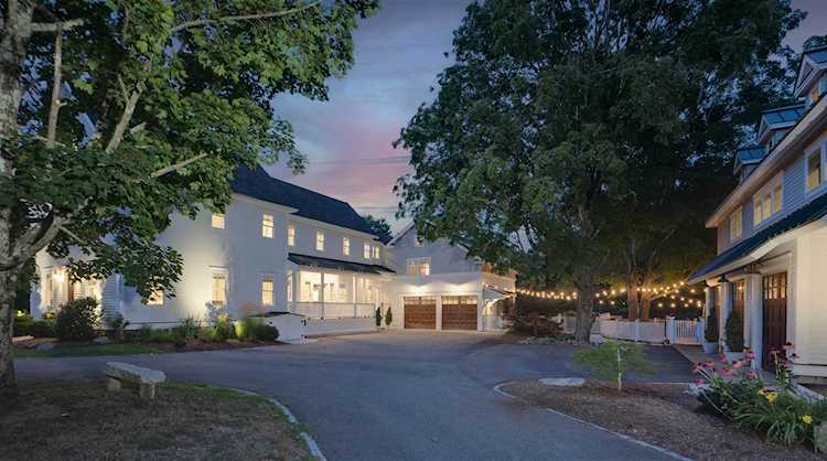 241 Wallace Rd Bedford, NH 03110