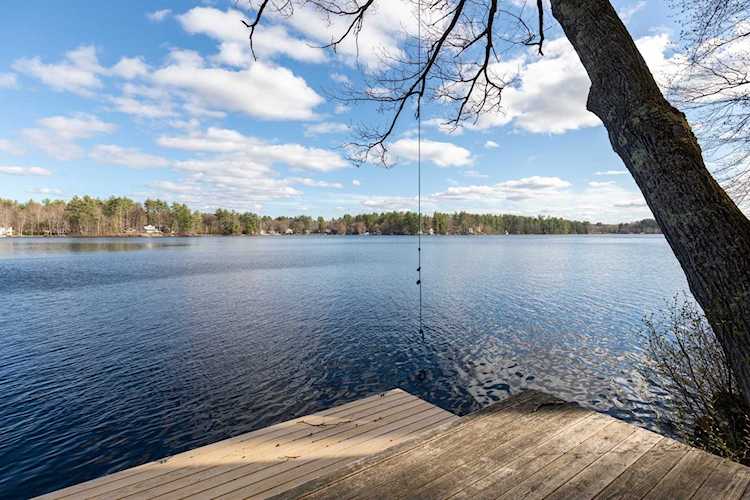 12 Treehouse Way Barrington, NH 03825