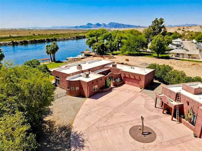 7901 Rio Vista Dr Big River, CA 92242 | MLS OC22197283 Photo 1