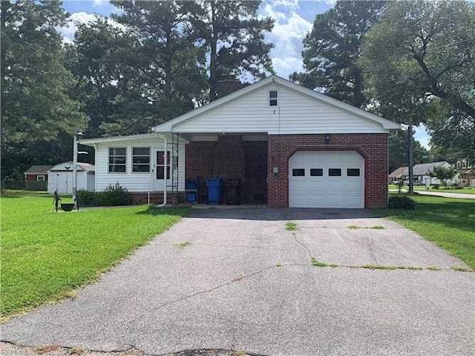 601 Warren Ave Chesapeake, VA 23322 home for sale, MLS#10455796 - Crescas Real Estate Photo 1