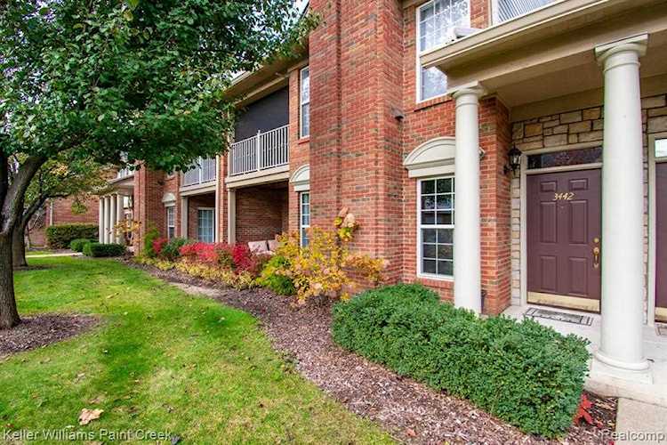 3442 Tremonte, Rochester, MI 48306 in Oakmonte At Silvercreek Condo|Oakland MLS# 60135843 Photo 1