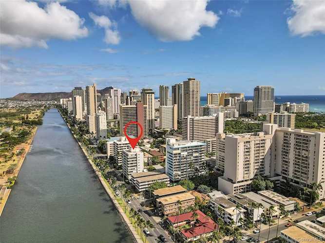 2029 Ala Wai Boulevard #304 Honolulu, HI 96815