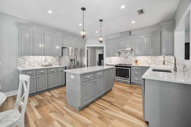 1102 E 3rd St Panama City FL 32401| MLS 731976 | The Lawrence Group- Keller Williams Success Realty Photo 1