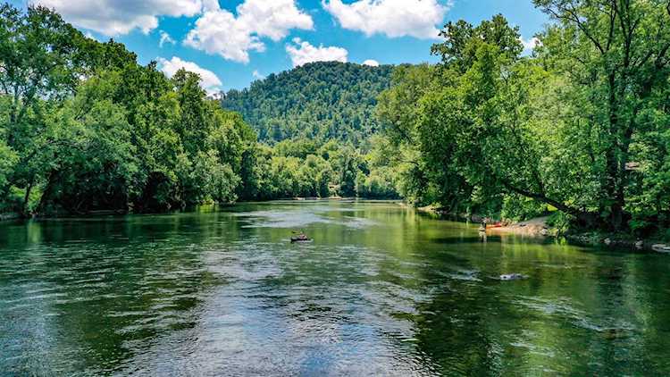 82 Greenbrier River Estates Road Alderson, WV 24910
